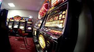 Người dùng Việt Nam trải nghiệm casino trực tuyến trên điện thoại